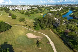 3051 S Palm Aire Dr, Pompano Beach, FL 33069 - Photo 13