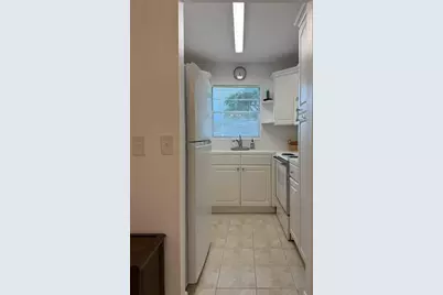 319 Windsor N, West Palm Beach, FL 33417 - Photo 9