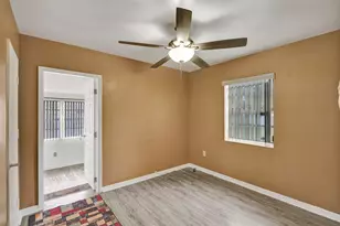 2180 NW 105th Terrace, Miami, FL 33147 - Photo 21