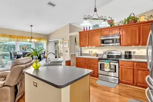 7505 Live Oak Dr, Coral Springs, FL 33065 - Photo 23