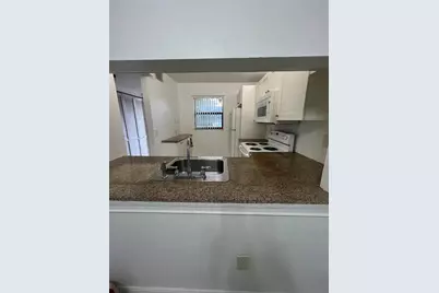 9165 NW 1st Street #102, Pembroke Pines, FL 33024 - Photo 3
