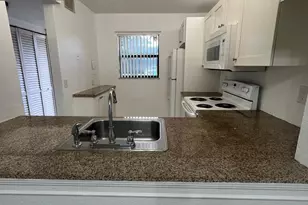 9165 NW 1st St, Pembroke Pines, FL 33024 - Photo 3