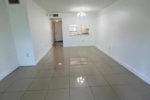 9165 NW 1st St, Pembroke Pines, FL 33024 - Photo 5
