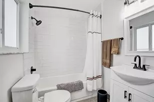 2030 NE 62nd St, Fort Lauderdale, FL 33308 - Photo 41