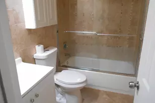 827 NW 87th Ave, Coral Springs, FL 33071 - Photo 29