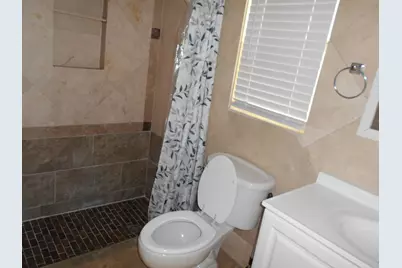 827 NW 87th Avenue, Coral Springs, FL 33071 - Photo 11
