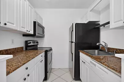 409 NW 25th Street #1, Wilton Manors, FL 33311 - Photo 3
