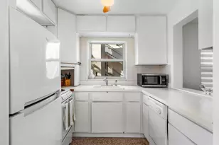 1400 S Ocean Blvd, Lauderdale by the Sea, FL 33062 - Photo 11