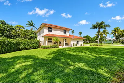 3045 Churchill Drive, Boynton Beach, FL 33435 - Photo 3