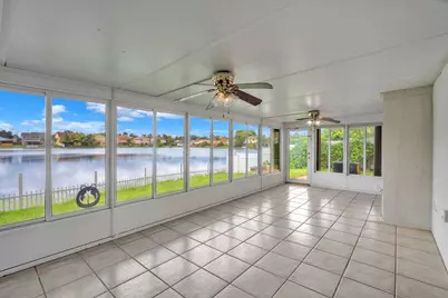 1020 SW 99th Avenue, Pembroke Pines, FL 33025 - Photo 17