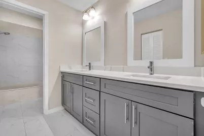 1020 SW 99th Avenue, Pembroke Pines, FL 33025 - Photo 9