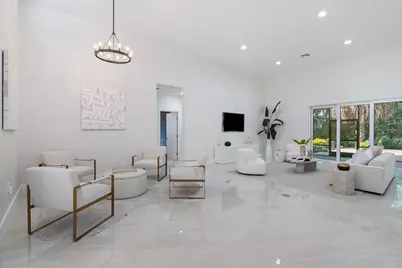 2701 NE 2nd Avenue, Wilton Manors, FL 33334 - Photo 13