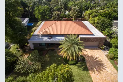 2701 NE 2nd Avenue, Wilton Manors, FL 33334 - Photo 1