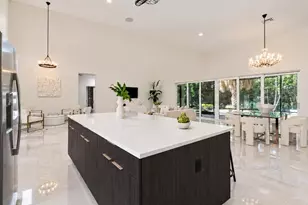 2701 NE 2nd Ave, Wilton Manors, FL 33334 - Photo 7