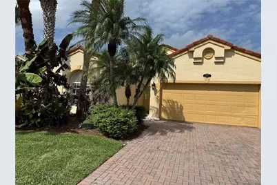 1057 SE Westminster Place, Stuart, FL 34997 - Photo 1