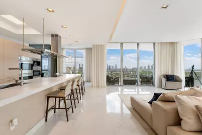 17301 Biscayne Boulevard #PH-7, North Miami Beach, FL 33160 - Photo 15