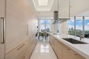 17301 Biscayne Blvd, North Miami Beach, FL 33160 - Photo 11