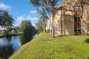 8260 SW 24th St, North Lauderdale, FL 33068 - Photo 15