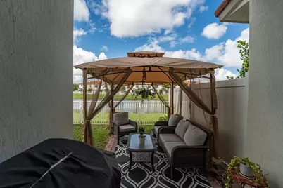 2016 Sugar Maple Drive, Riviera Beach, FL 33410 - Photo 31