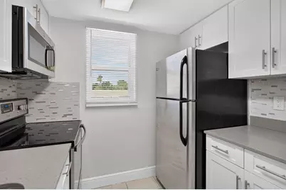 901 Pine Drive #9, Pompano Beach, FL 33060 - Photo 3