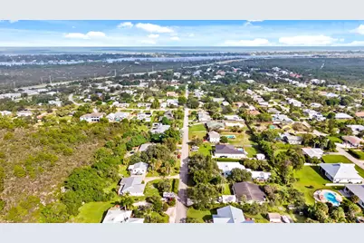 9207 SE Karin Street, Hobe Sound, FL 33455 - Photo 25