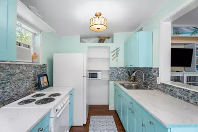 644 SW Bryant Avenue #Unit B, Stuart, FL 34994 - Photo 9