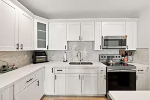 1710 NW 6th St, Miami, FL 33125 - Photo 9