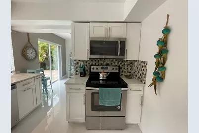 2050 NE 62nd Street, Fort Lauderdale, FL 33308 - Photo 7