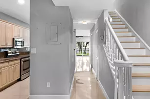 1301 N Riverside Dr, Pompano Beach, FL 33062 - Photo 5