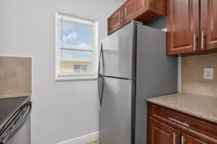 909 Pine Dr, Pompano Beach, FL 33060 - Photo 3