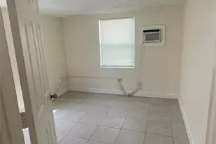 1519 NW 12th Ct, Fort Lauderdale, FL 33311 - Photo 11