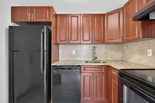 901 Pine Dr, Pompano Beach, FL 33060 - Photo 3