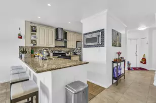 866 NW 92nd Ave, Plantation, FL 33324 - Photo 5