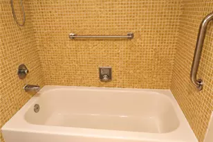 198 Markham J, Deerfield Beach, FL 33442 - Photo 11