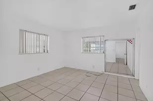 1490 NW 20th St, Fort Lauderdale, FL 33311 - Photo 21