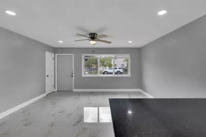 802 SW 6th Court #802, Pompano Beach, FL 33060 - Photo 5