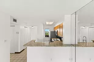 2106 S Cypress Bend Dr, Pompano Beach, FL 33069 - Photo 7