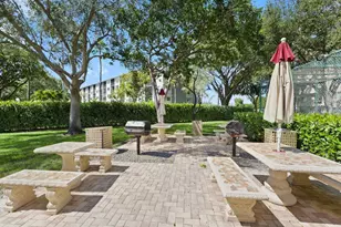 2106 S Cypress Bend Dr, Pompano Beach, FL 33069 - Photo 21