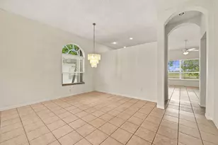 1384 NW 144th Ave, Pembroke Pines, FL 33028 - Photo 5