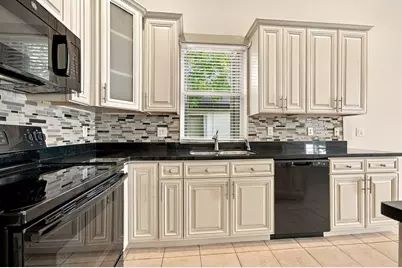 1384 NW 144th Avenue, Pembroke Pines, FL 33028 - Photo 13
