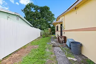 18921 NW 24th Ave, Miami Gardens, FL 33056 - Photo 27