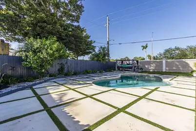 8720 NW 46th Street, Lauderhill, FL 33351 - Photo 5