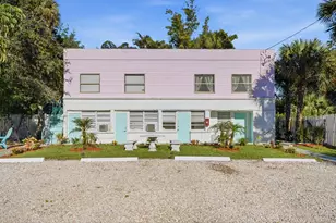 640 SW Bryant Ave, Stuart, FL 34994 - Photo 1