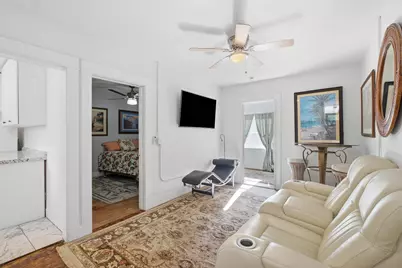 640 SW Bryant Avenue #Unit 6, Stuart, FL 34994 - Photo 9