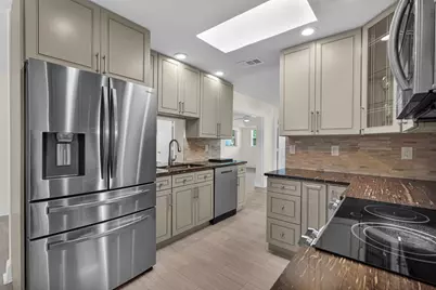 1050 NW 73rd Terrace, Margate, FL 33063 - Photo 11