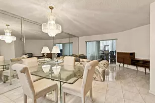 7605 Trent Dr, Tamarac, FL 33321 - Photo 9