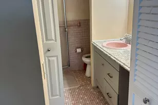 1701 NW 46th Ave, Lauderhill, FL 33313 - Photo 9