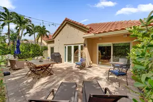 8932 S Lake Park Circle S, Davie, FL 33328 - Photo 71