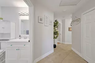 8932 S Lake Park Circle S, Davie, FL 33328 - Photo 59