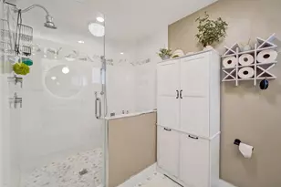 8932 S Lake Park Circle S, Davie, FL 33328 - Photo 45
